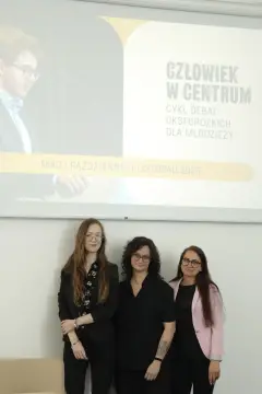 Człowiek w centrum — zdjęcie 16