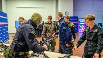 II Policyjne Targi Pracy i Edukacji — zdjęcie 39